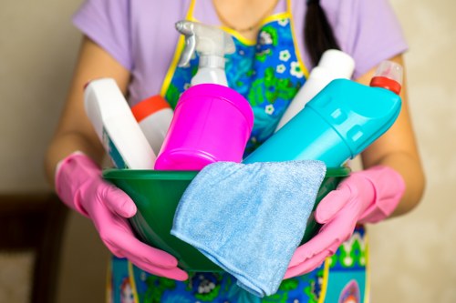 Cleaner preparing a Chelsea apartment for tenancy handover