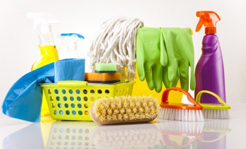 Closing a complaint after oven cleaning service resolution